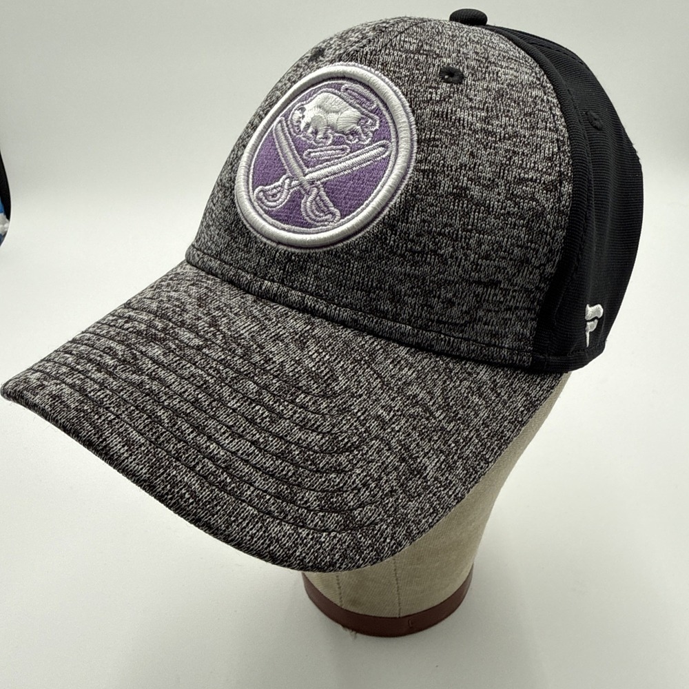 Buffalo Sabres Hat Cap Fanatics Hockey Fights Cancer Gray Black Flex Fit NHL